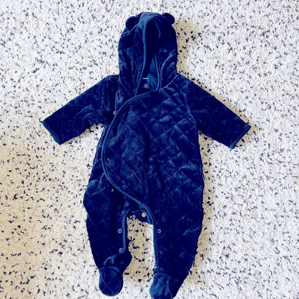 Gap baby bunting suit - velour 3-6 months size